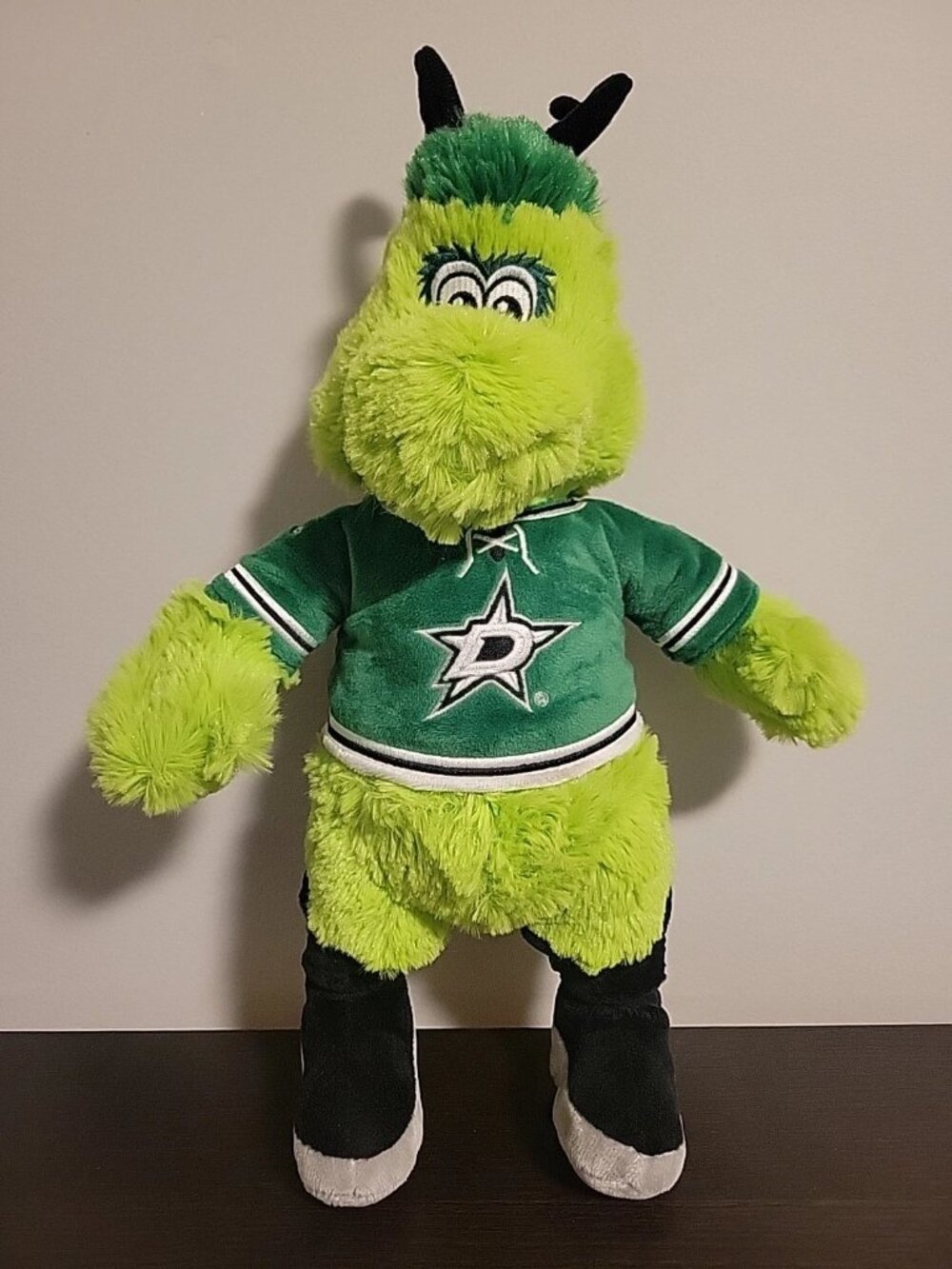Dallas Stars Victor E Green Mascot Plush Stuffed Animal 14 Inch